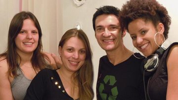 As empresárias Carol Trombelli e Patrícia Mascarenhas recebem Max Fivelinha e Dani Negra no lançamento de nova coleção em sua loja, em São Paulo. - -