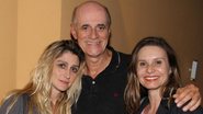 Marcos Caruso posa com Amora Mautner e Paula Burlamaqui - Daniel Delmiro / AgNews