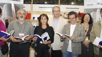 Marisa Lajolo e Felipe Lindoso vão a lançamento de livro organizado por Zoara Failla, que ainda recebe José Castilho Marques Neto, Fabiano Piúba, Ísis Valéria Gomes e Sérgio Leite, SP. - -