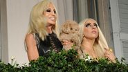 Donatella Versace e Lady Gaga: diversão em Milão - Splash News