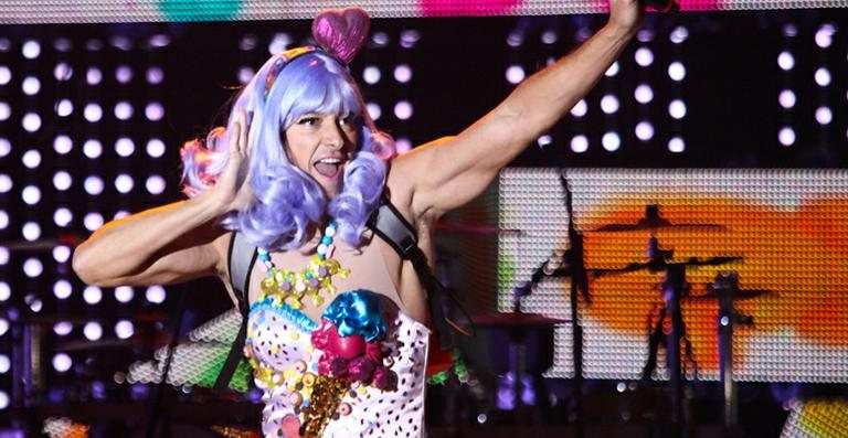 Rodrigo Faro vestido de Katy Perry - Manuela Scarpa/Foto Rio News