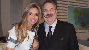 A bela Renata Banhara vai à atração de Gilberto Barros, na RedeTV!, na Grande SP. - -