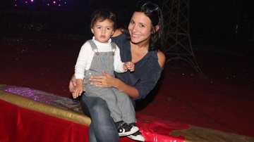 Juliana Knust com o filho Mateus - Marcus Pavão / AgNews