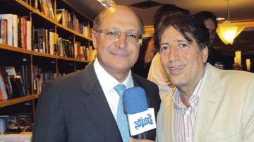 Geraldo Alckmin, gov. de SP, fala a Surrey Youssef para a atração da Net e TVA, em SP. - -