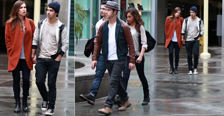 Joe Jonas e Blanda Eggenschwiler com o Nick e o casal Kevin e Danielle Deleasa - Grosby Group
