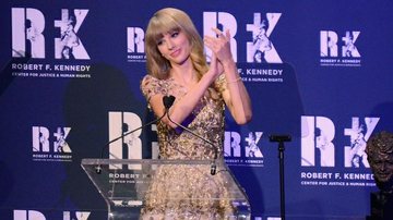 Taylor Swift recebe prêmio da família Kennedy, em Nova York - Getty Images