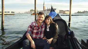 A romântica Veneza não poderia faltar na primeira viagem de Maurício Manieri e Izabelle Stein após o
nascimento de Marco. - -