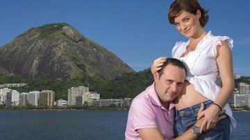 Diante da Lagoa, cartão postal do Rio, a atriz se emociona ao contar a surpresa dela e do amado
com a realização do sonho de se tornarem pais. - Cadu Pilotto