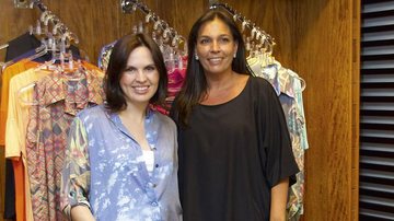 Grávida de seis meses, a atriz e fotógrafa Samantha Dalsoglio conhece coleção de moda gestante da loja de Vera Ermírio de Moraes, em SP. - -