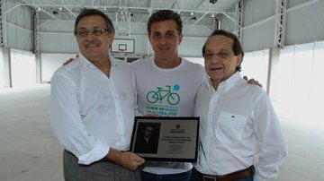 Luciano Huck com o pai, Marcelo Huck, e o tio, Flávio Huck - Amauri Nehn/AgNews
