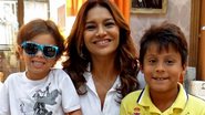 Inácio, a mamãe Dira Paes e Lucas Paes, sobrinho da atriz - TV Globo