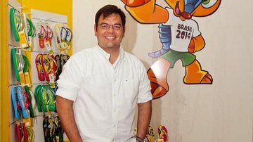 Ariano Novaes, diretor de marketing da Amazonas Sandals, marca presença na 40ª edição da Couromoda — Feira Internacional de Calçados, Artefatos de Couro e Acessórios de Moda, no Parque de Exposições do Anhembi, SP. - -