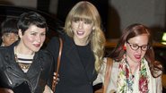 Taylor Swift badala em Madri ao lado de amigas - The Grosby Group