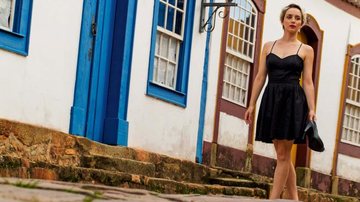 A atriz curitibana nas ruas da histórica cidade de Tiradentes. - Cristiano Trad / Leo Lara / Universo Produção