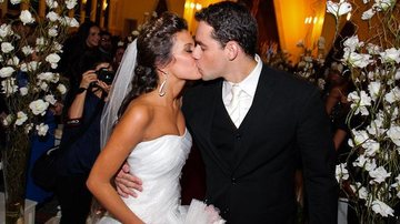 Os noivos Thiago Pereira e Gabriela Pauletti - Manuela Scarpa/FotoRioNews