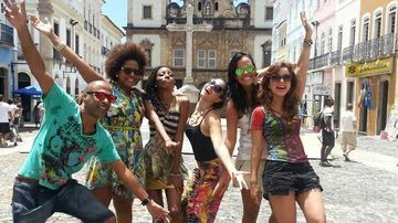 Junior Meirelles, Karla da Silva, Quesia Luz, Mira Callado e Liah Soares participam do show de Ju Moraes - Divulgação