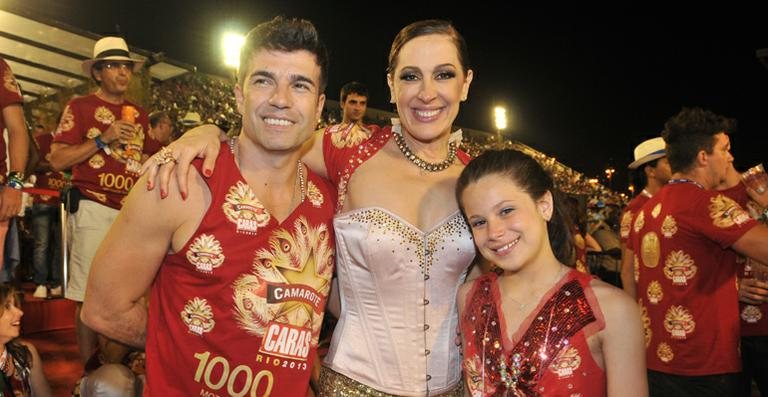 Jarbas Homem de Mello e Claudia Raia, com a filha Sofia, no Camarote CARAS - Renato Wrobel