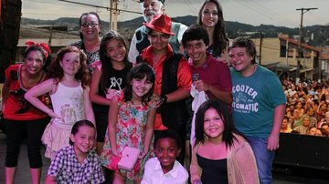 Elenco de 'Carrossel' se diverte com fãs em festa de escola em Osasco - Francisco Cepeda/AgNews