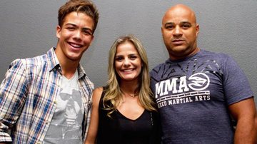 Show com a mãe e eleito dela, seu mestre de luta - César Novais e Mila Maluhy