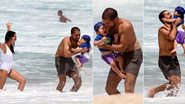 Ricardo Pereira e Francisca Pinto brincam com Vicente na praia - Wallace Barbosa/AgNews