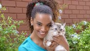 Lucy Ramos e o gato Estradinha - Reprodução/ Video Show