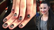 Demi Lovato aposta em spikes também para as unhas - Reprodução/Getty Images