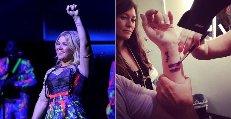 Kelly Clarkson se apresenta no 'American Idol' com o símbolo de igualdade - Getty Images/ Instagram