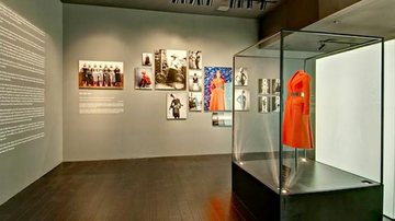Dior inaugura boutique em Dallas com exposição 'DIOR Couture Patrick Demarchelier' - Divulgação