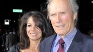 Clint Eastwood com a mulher Dina Ruiz - Getty Images