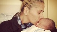 Adriane Galisteu mostro o novo sobrinho, Bernardo - Reprodução / Instagram