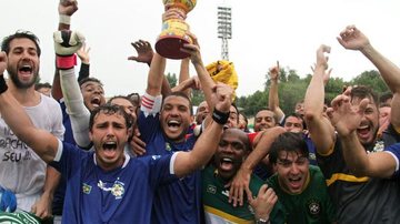 Seleção brasileira de futebol de artistas é bicampeã mundial - Cleomir Tavares/Divulgação