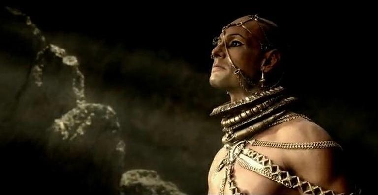 Rodrigo Santoro no papel de Xerxes no filme '300 - A Ascensão do Império' - Reprodução/YouTube