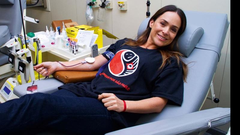 Gabriela Duarte doa sangue em São Paulo - Hospital Sírio-Libanês