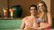 Após casamento em maio, Theo e Bruna apreciam romântica viagem a dois. Eles relaxam em sofisticado resort no Ceará - Caio Ferreira