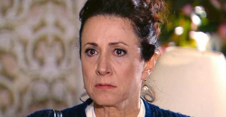 Amor à Vida: Lídia volta à mansão de Nicole e enfrenta Leila - TV Globo