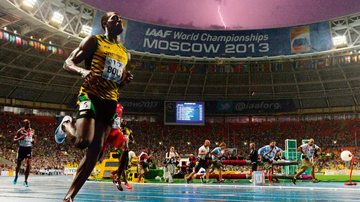 Usain Bolt é bicampeão nos 100m no mundial da Rússia. - Topshop/AFP Photo/Oliver Morin e Reuters/Kai Pfaffenbach