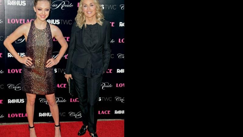 Amanda Seyfried e Sharon Stone brilharam na première do longa Lovelace, em Hollywood. - Reuters/Jasom Redmond