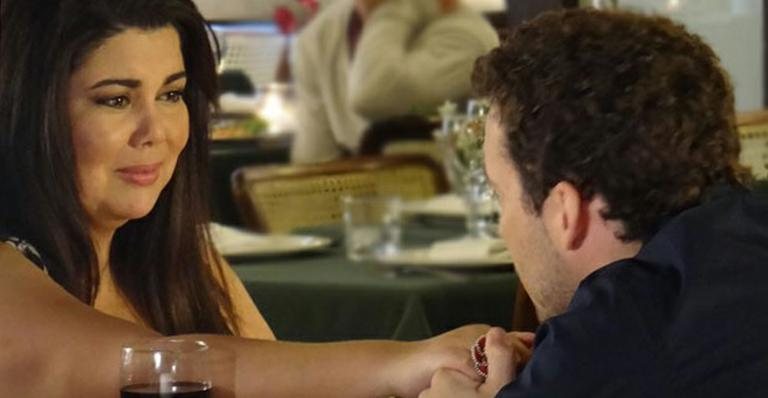 Amor à Vida: Daniel pede Perséfone em namoro, que aceita viver um conto de fadas com ele - Divulgação/TV Globo