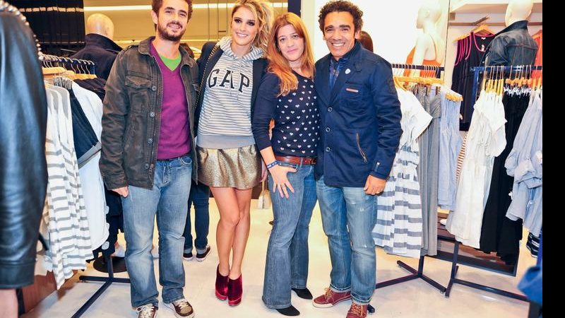 Felipe Andreoli e Rafa Brites em noite fashion com Camila Solo e seu Simoninha - João Passos/ Brasil Fotopress