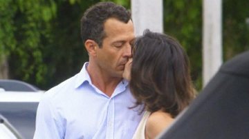Amor à Vida: Aline beija Bruno no estacionamento do San Magno - Divulgação/TV Globo