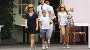 Reese Witherspoon com sua família - AKM-GSI/AKM-GSI