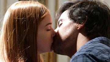 Amor à Vida: Thales beija o espírito de Nicole - Divulgação/TV Globo