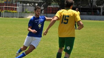Famosos como José Loreto e Thiago Rodrigues participam de partida de futebol festiva - Agnews
