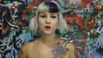 Após protestar contra o 'BBB', ex-ativista do Femen quer entrar em reality global - Reprodução/YouTube