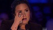 Demi Lovato se emociona com apresentação no The X Factor USA - Reprodução/ FOX