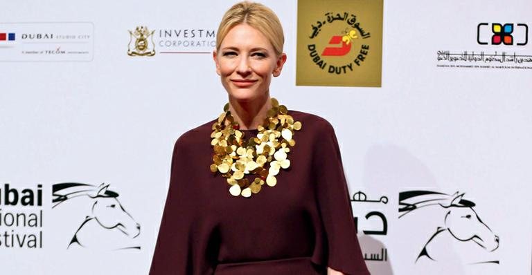 Cate Blanchett brilha em vestido longo preto na première de festival de cinema em Dubai - Mohammed Omar/ Reuters