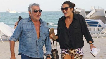 Roberto Cavalli curte férias ao lado da namorada em Miami - AKM-GSI/AKM-GSI