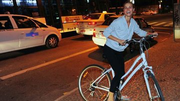 Renata Kuerten fala sobre andar de bicicleta em São Paulo: “vou para qualquer lugar” - Francisco Cepeda e Leo Franco/ AgNews