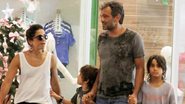 Domingos Montagner passeia com a família em shopping carioca - AgNews