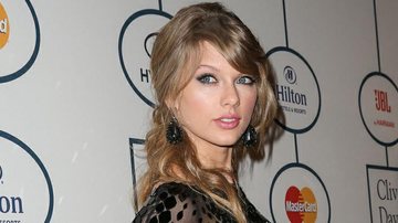 Taylor Swift muda o visual e fica com o cabelo mais curto - Getty Images